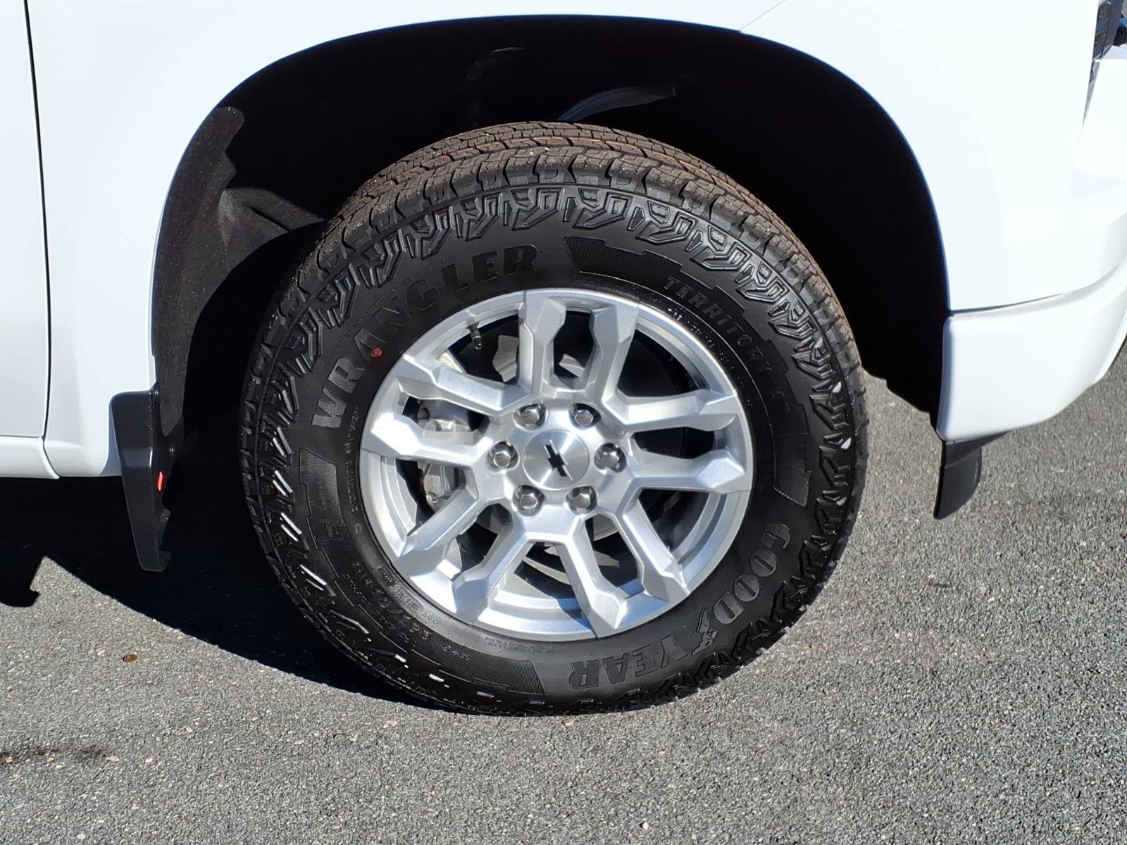 New 2026 Chevrolet Silverado 1500 RST AWD/4WD image 13