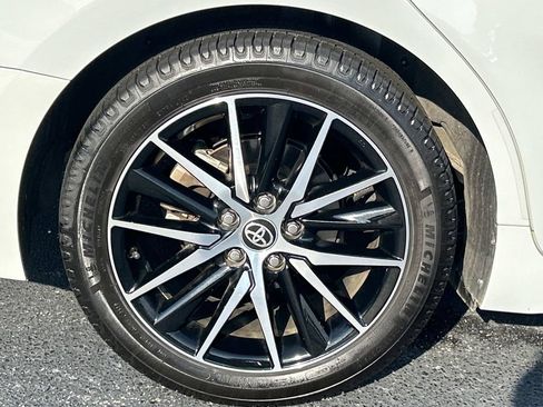 Used 2024 Toyota Camry SE w/ Convenience Package FWD image 9