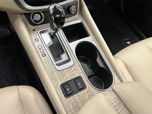 Certified 2024 Nissan Murano SL image 16