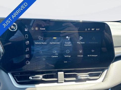 New 2026 Chevrolet Equinox LT w/ Convenience Package II FWD image 16