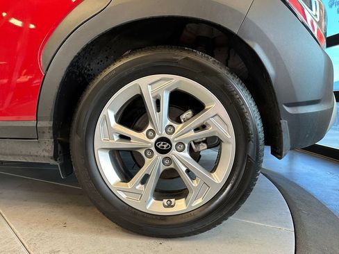 Used 2022 Hyundai Kona SEL FWD image 25
