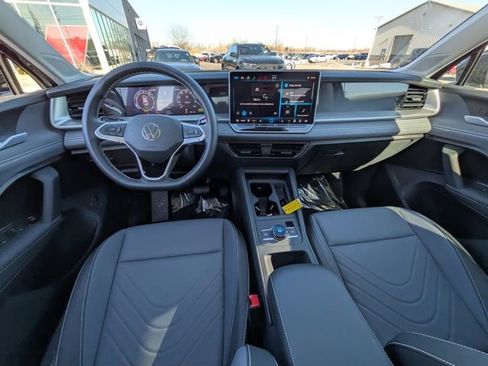 New 2026 Volkswagen Tiguan SE AWD/4WD image 6
