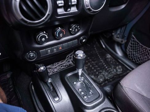 Used 2017 Jeep Wrangler Unlimited Sport image 22