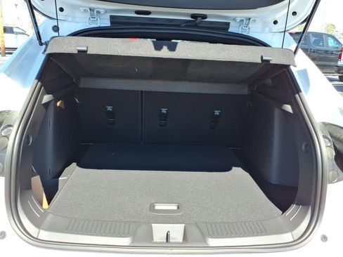 New 2026 Chevrolet Trax RS w/ Sunroof Package image 15