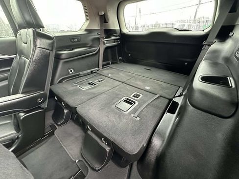 Certified 2023 Jeep Grand Cherokee L Limited AWD/4WD image 12