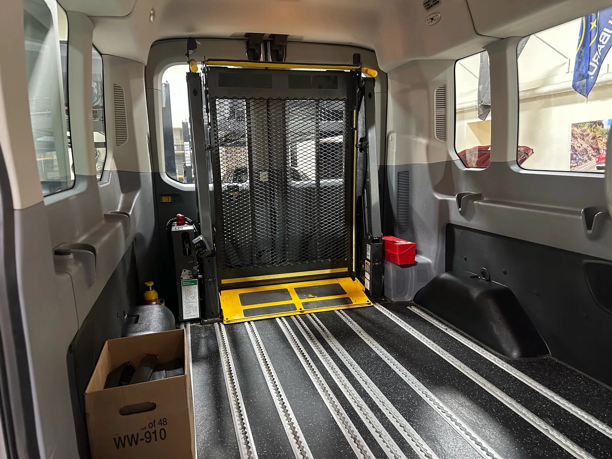 Used 2019 Ford Transit 350 XL RWD image 27