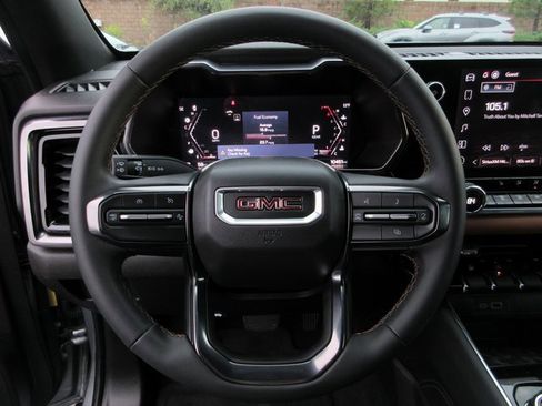 Used 2024 GMC Canyon AT4 w/ Technology Package image 14