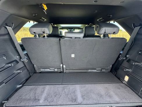 Used 2025 Toyota Sequoia Platinum image 31