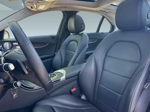 Used 2017 Mercedes-Benz C 300 Sedan image 5