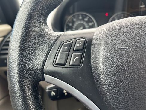 Used 2008 BMW 135i Convertible image 19