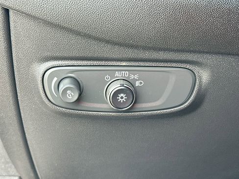 Certified 2024 Chevrolet Equinox LT image 11