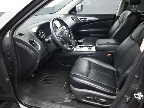 Used 2019 Nissan Pathfinder SL AWD/4WD image 19