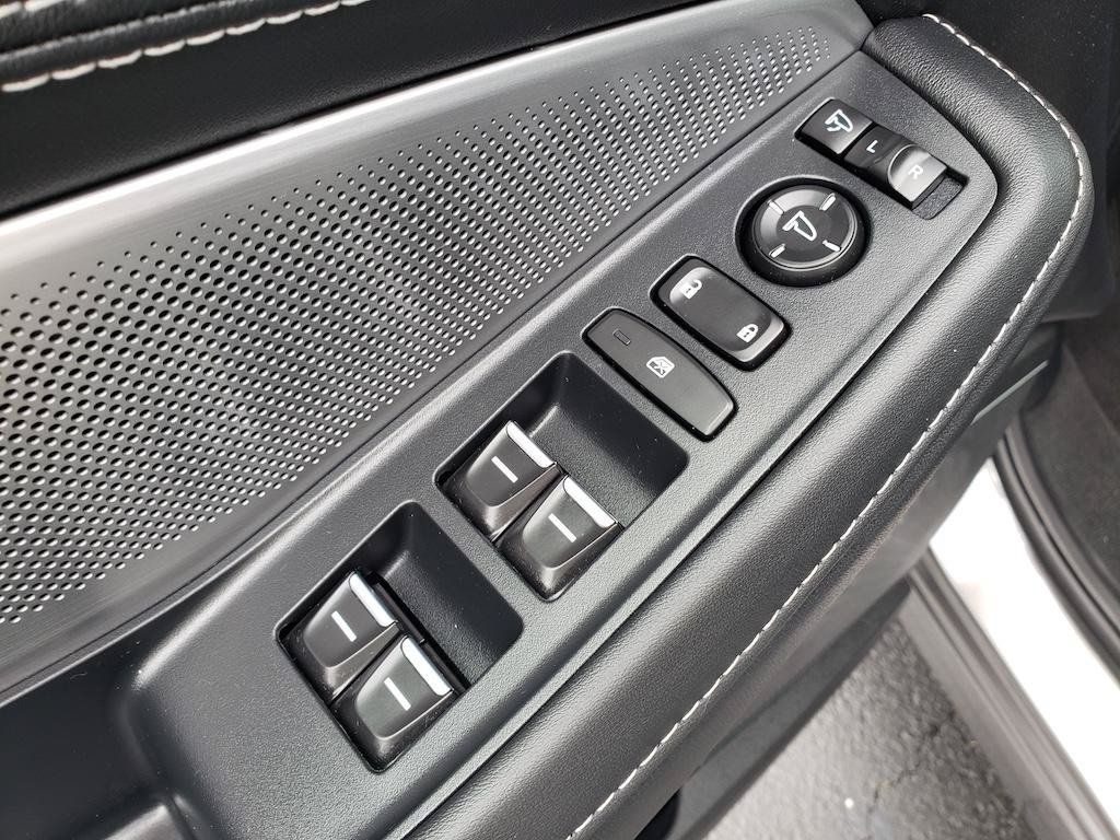 Certified 2026 Acura MDX w/ Advance Package AWD/4WD image 22