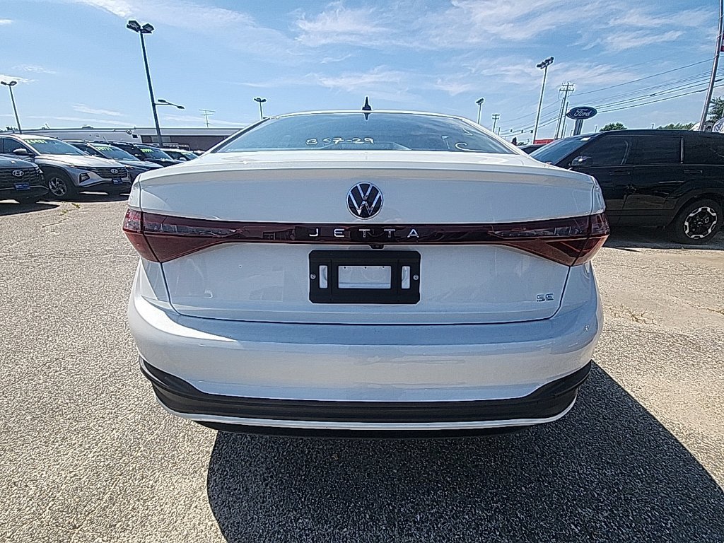New 2026 Volkswagen Jetta SE FWD image 6