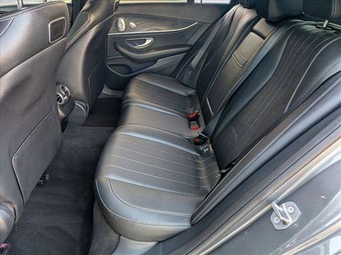 Used 2018 Mercedes-Benz E 300 image 17