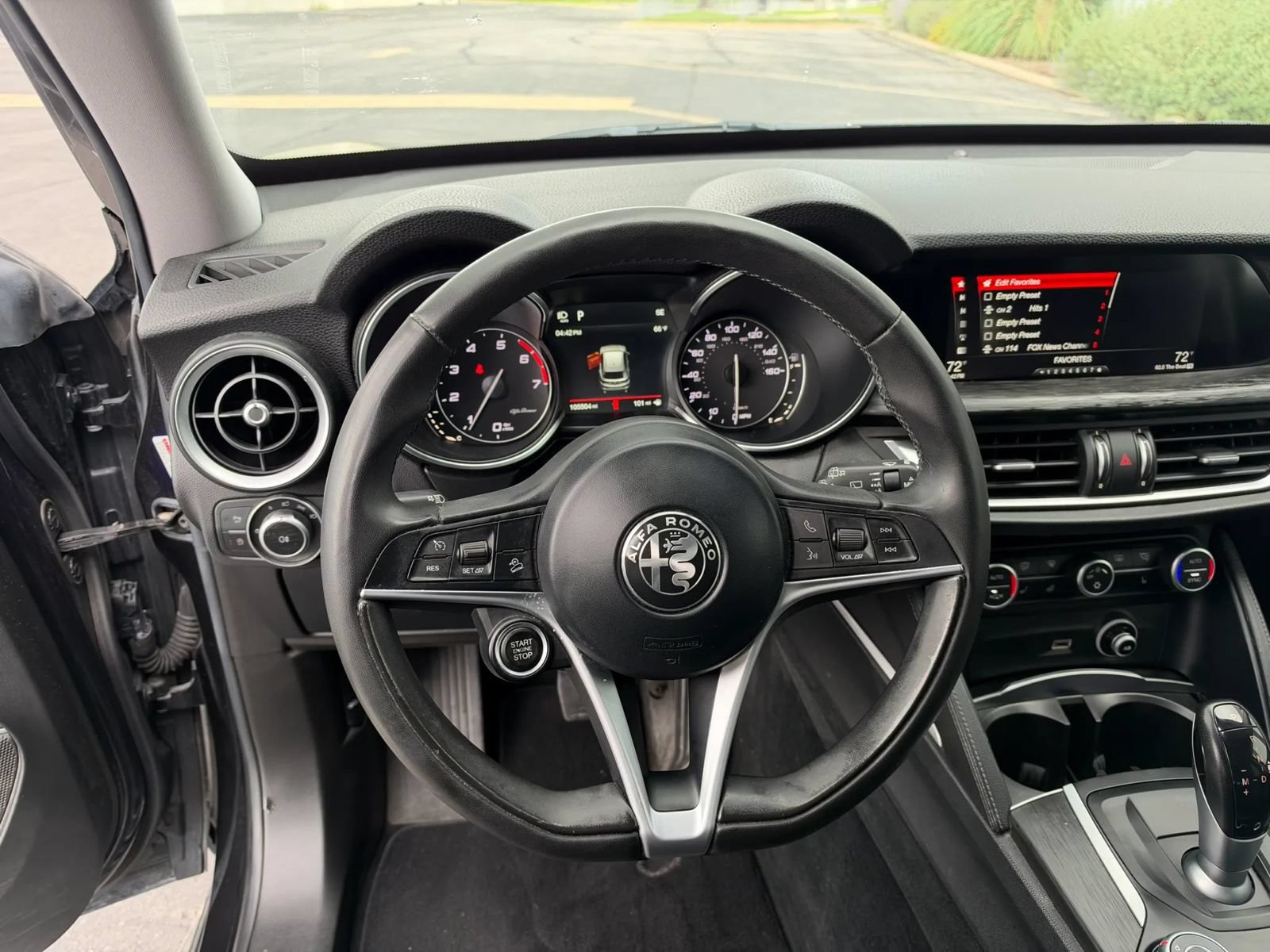 Used 2018 Alfa Romeo Stelvio AWD w/ Cold Weather Package image 21