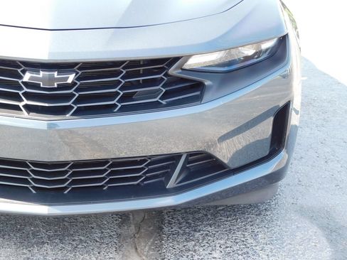 Used 2020 Chevrolet Camaro LT RWD image 9