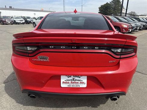 Used 2019 Dodge Charger GT image 6