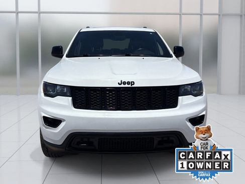 Used 2019 Jeep Grand Cherokee Laredo AWD/4WD image 8