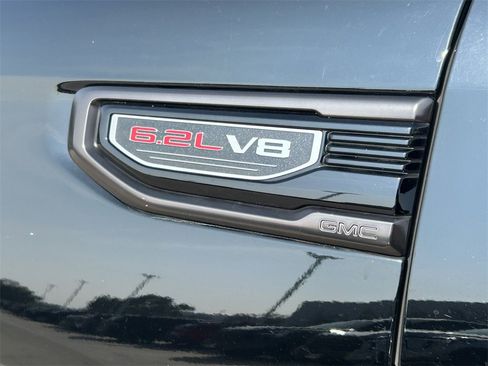 Used 2022 GMC Sierra 1500 AT4X image 15