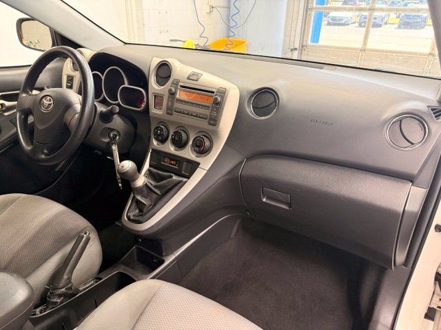 Used 2009 Toyota Matrix FWD image 21