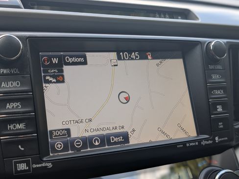 Used 2018 Toyota RAV4 Platinum FWD image 30