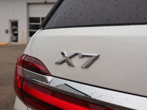 Used 2020 BMW X7 xDrive40i w/ Premium Package AWD/4WD image 10