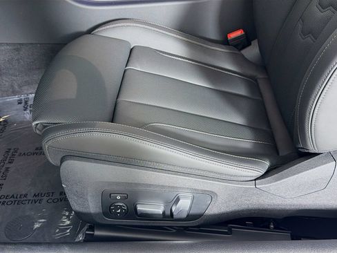 New 2026 BMW 840i Convertible RWD image 20