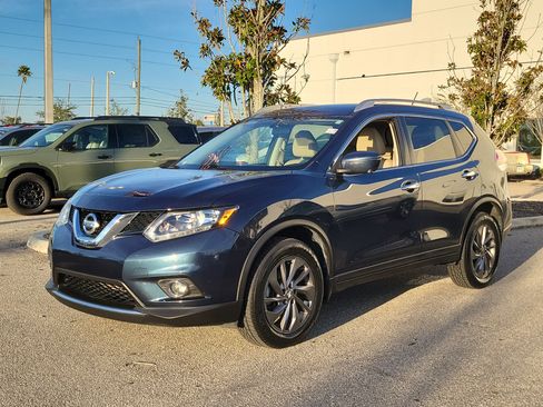 Used 2016 Nissan Rogue SL image 5