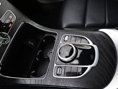 Used 2020 Mercedes-Benz C 300 4MATIC Sedan image 29