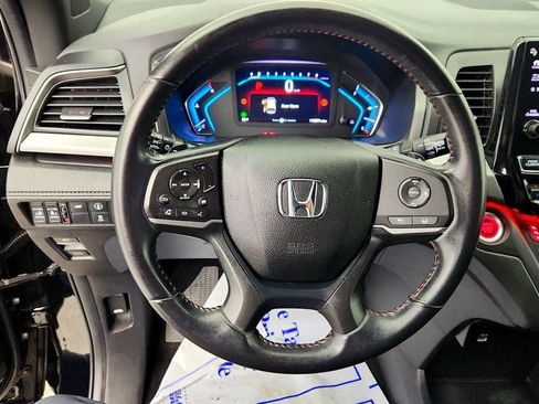 Used 2023 Honda Odyssey Sport image 14