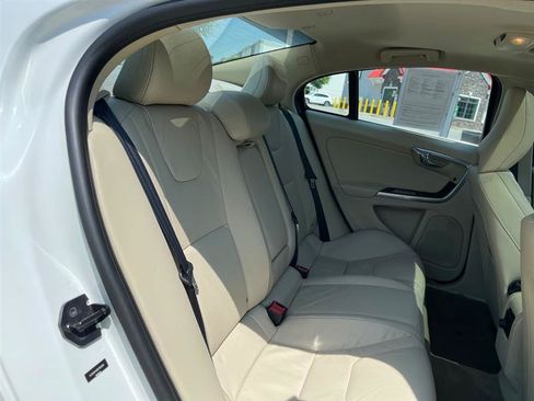 Used 2013 Volvo S60 T5 AWD/4WD image 81