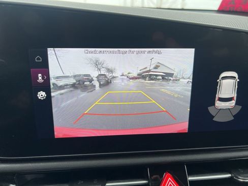 Certified 2023 Kia Niro EX image 55