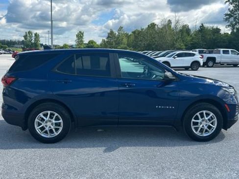 Certified 2023 Chevrolet Equinox LS w/ LS Convenience Package AWD/4WD image 2