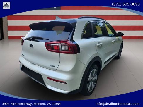 Used 2018 Kia Niro LX FWD image 7