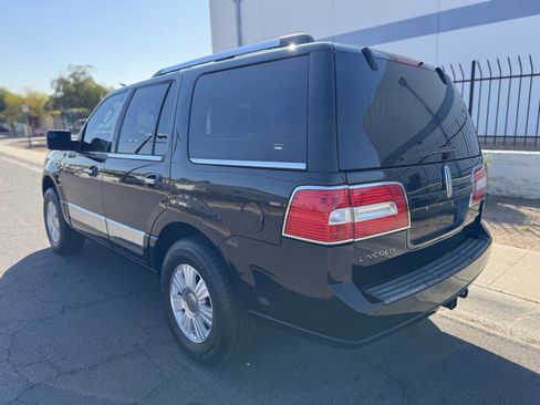 Used 2014 Lincoln Navigator 2WD image 7