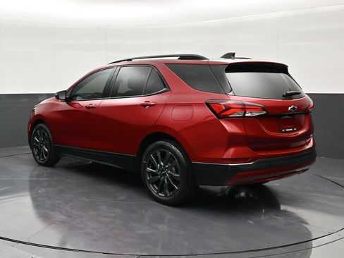 Used 2022 Chevrolet Equinox RS w/ RS Leather Package FWD image 3