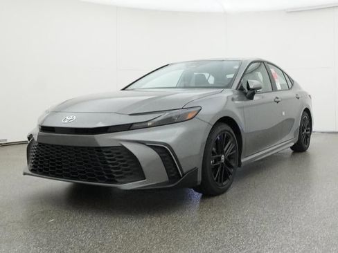New 2026 Toyota Camry SE FWD image 32