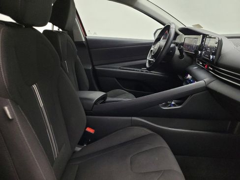 Used 2022 Hyundai Elantra SEL w/ Convenience Package image 21