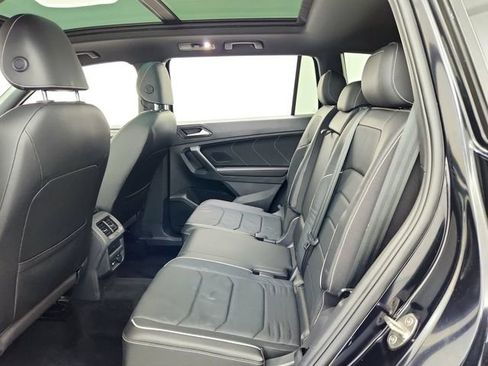 Used 2023 Volkswagen Tiguan SEL R-Line image 28