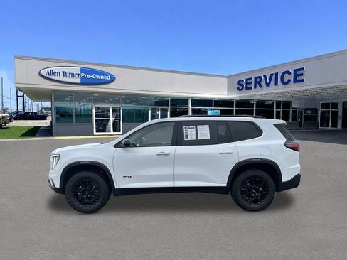 Used 2025 GMC Acadia AT4 w/ LPO, Floor Liner Package AWD/4WD image 4