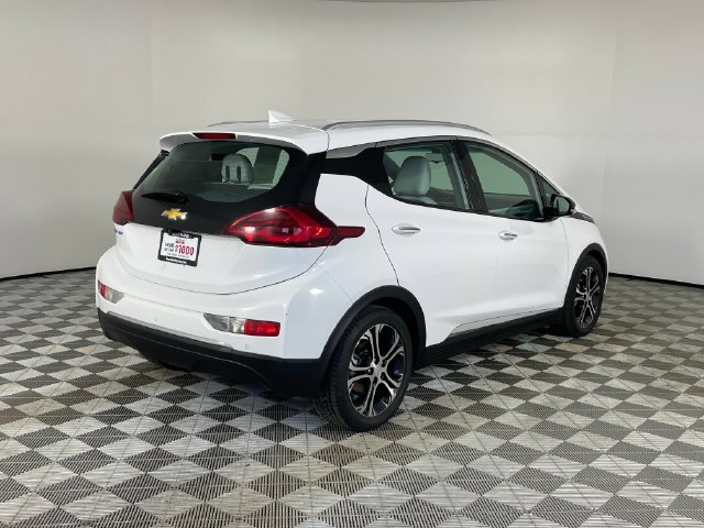 Used 2017 Chevrolet Bolt Premier w/ Driver Confidence II Package FWD image 15