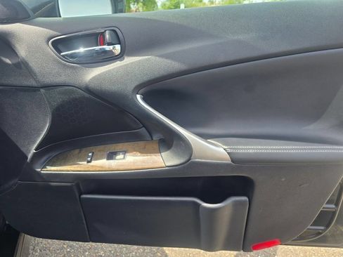 Used 2010 Lexus IS 250 RWD image 17
