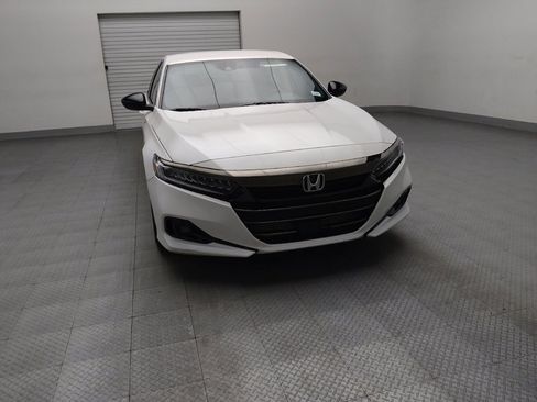 Used 2021 Honda Accord Sport image 14