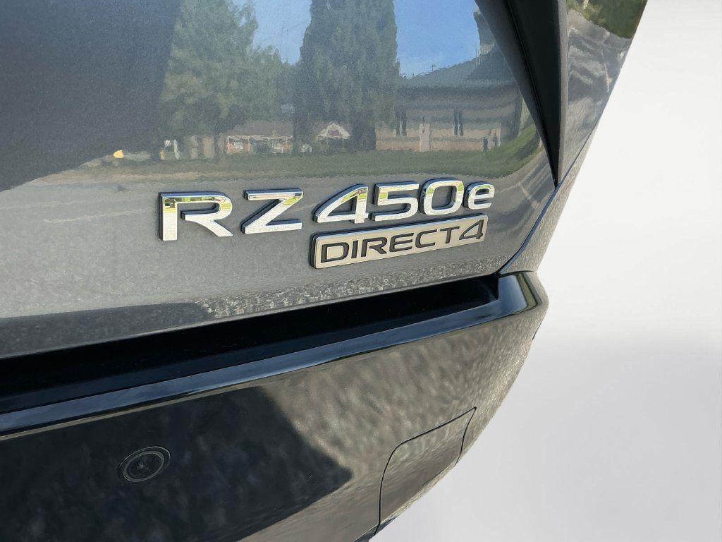 Used 2023 Lexus RZ 450e Premium w/ Technology Package AWD/4WD image 23