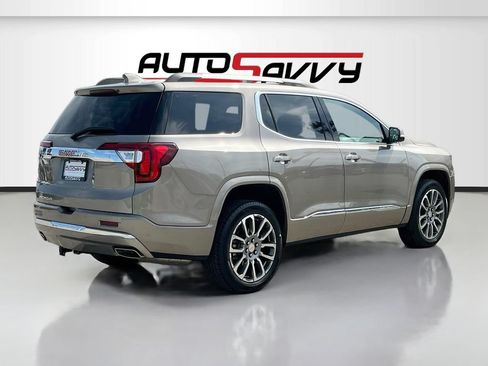 Used 2023 GMC Acadia Denali w/ Denali Technology Package FWD image 7