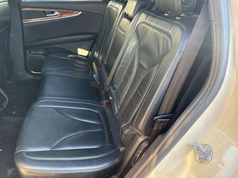 Used 2016 Lincoln MKX Reserve w/ Technology Package image 4