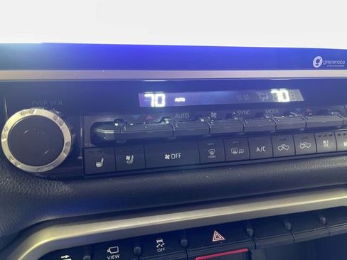 Used 2024 Toyota Tundra Limited image 19