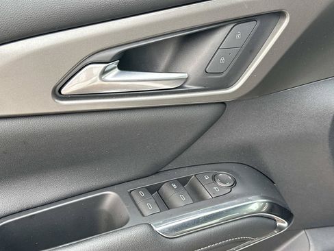 Certified 2024 Chevrolet Traverse LT FWD image 16