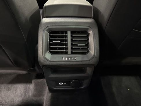 Certified 2023 Volkswagen Tiguan SE R-Line image 26